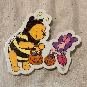 🎁Disney Winnie the Pooh & Piglet Halloween Sketch Sticker